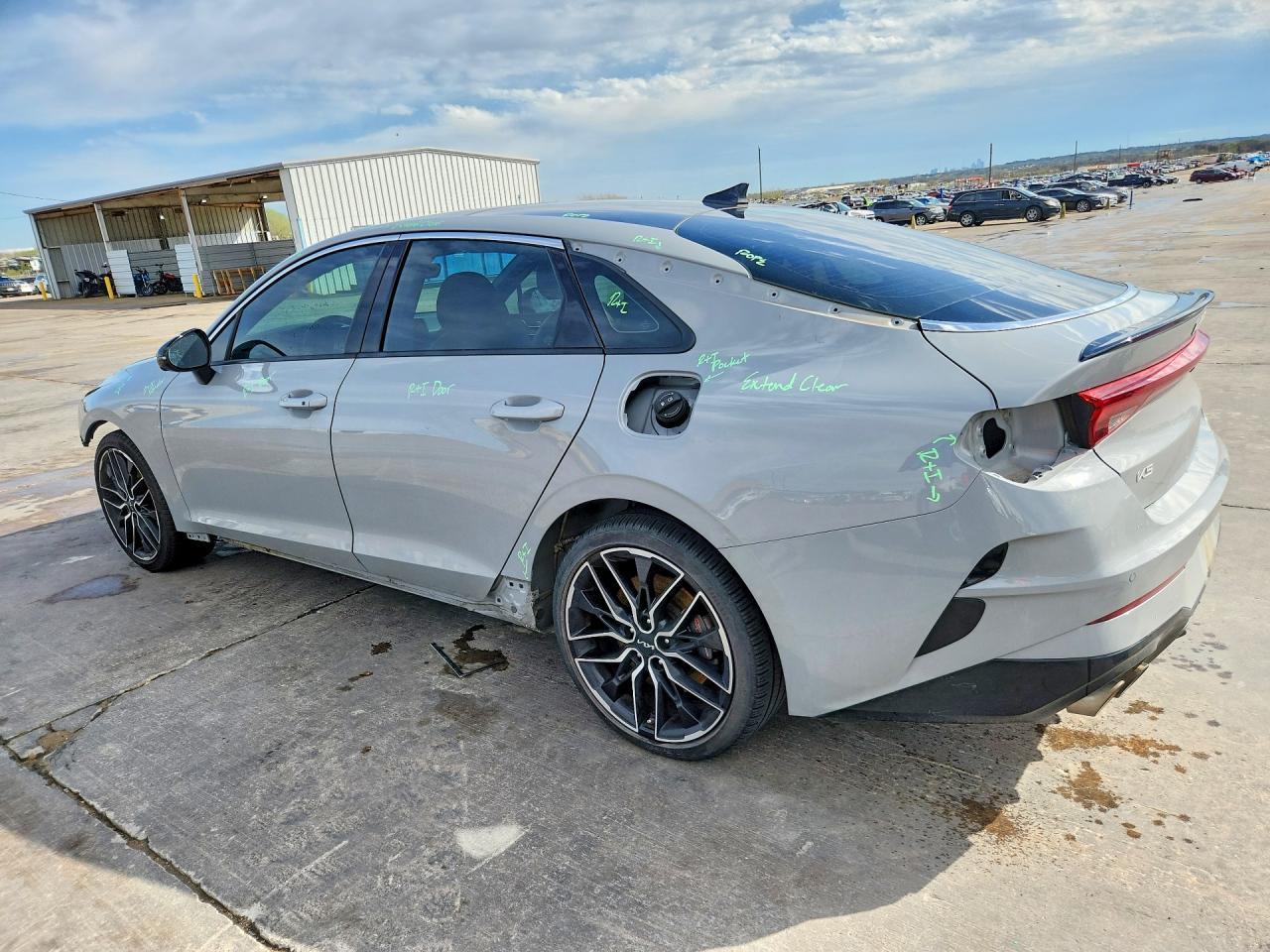 2023 KIA K5