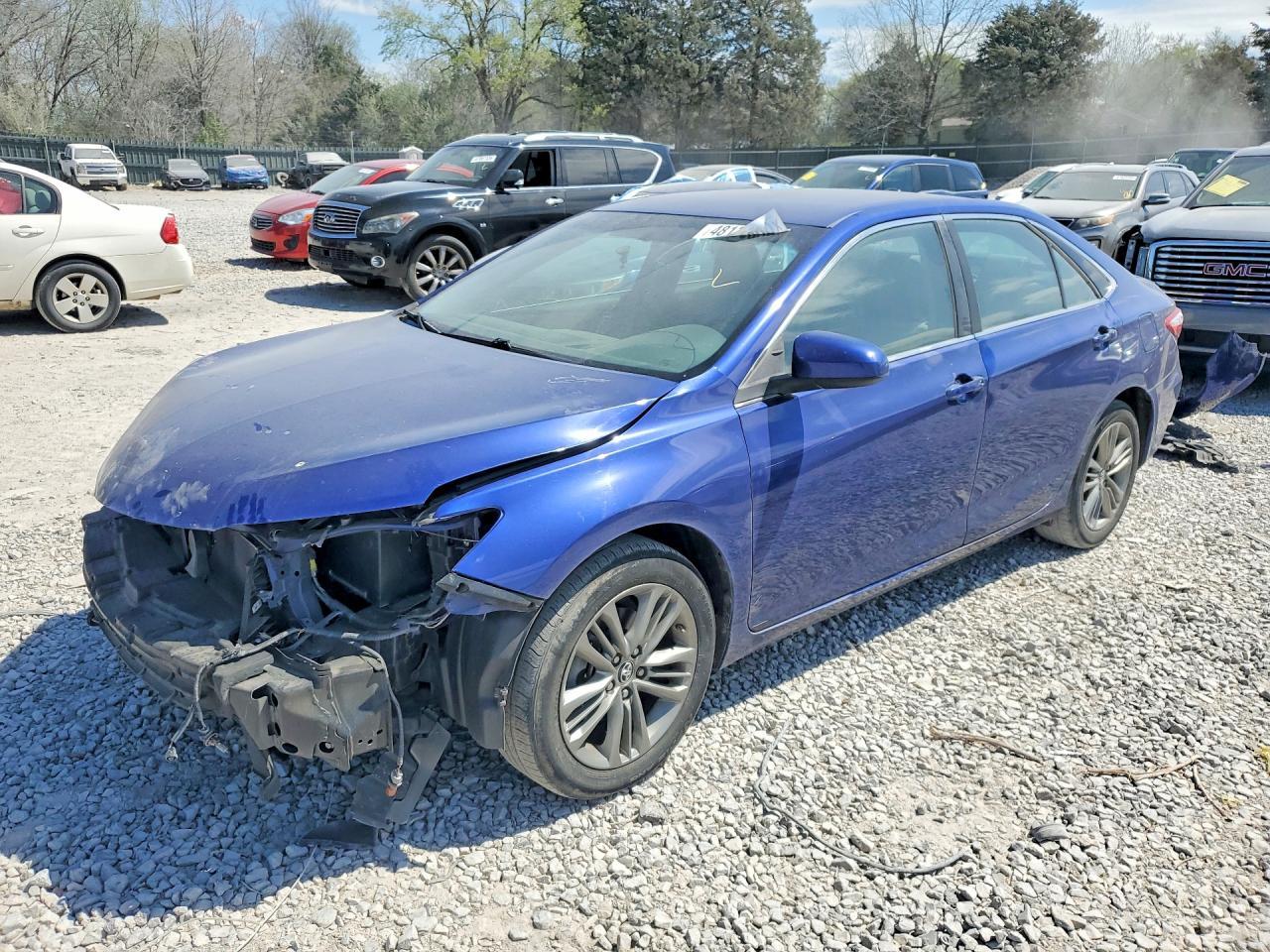 2016 TOYOTA CAMRY