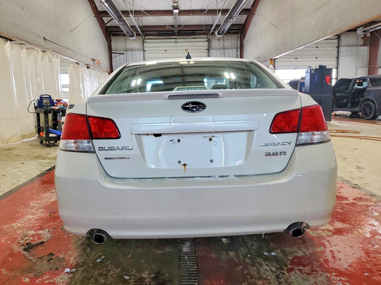 2012 SUBARU Legacy