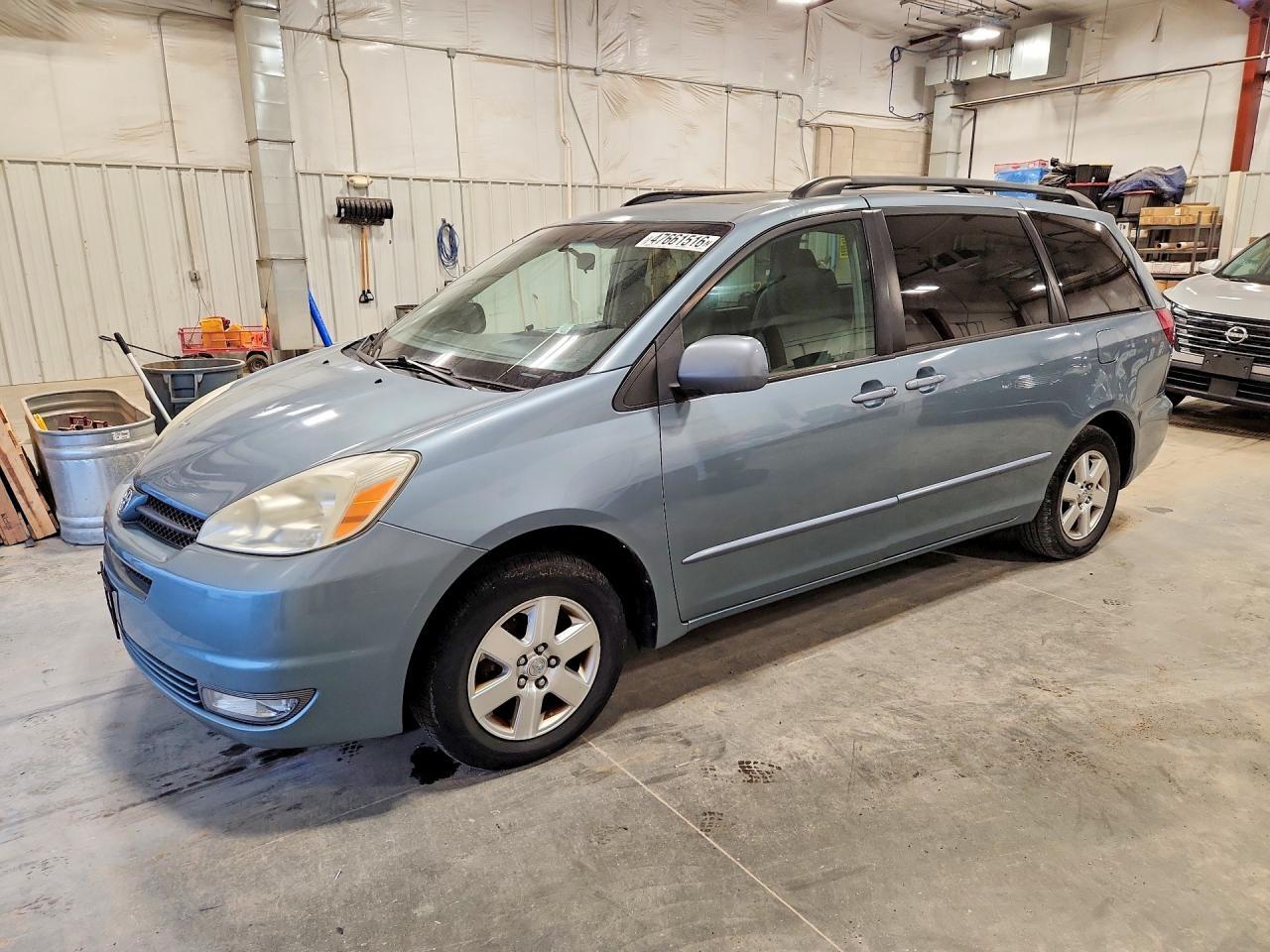 2005 TOYOTA SIENNA
