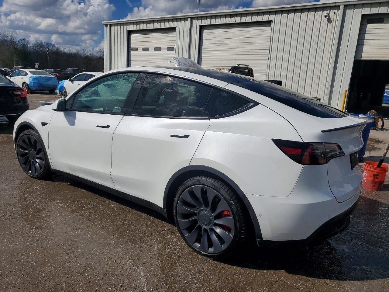 2021 TESLA MODEL Y