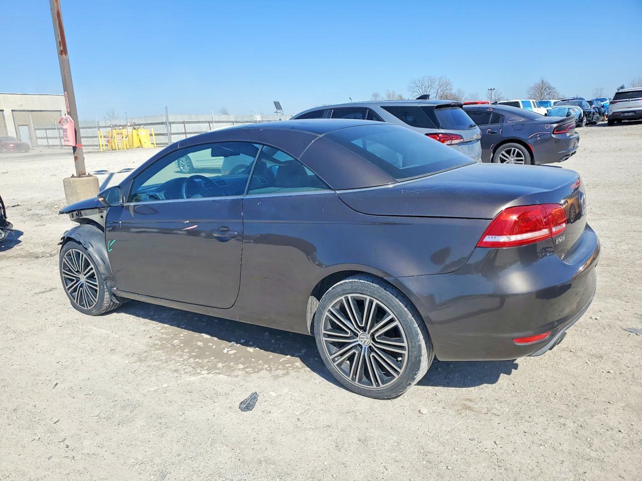 2015 VOLKSWAGEN EOS