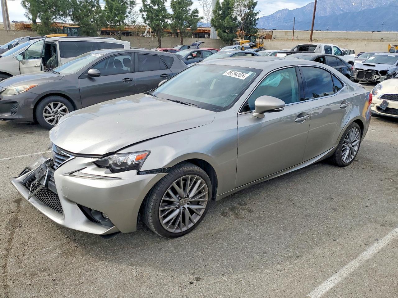 2016 LEXUS IS 200t