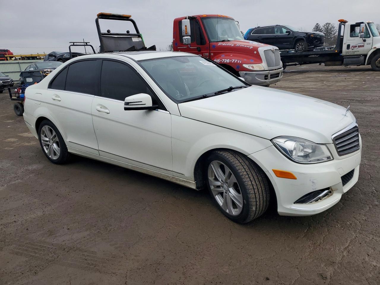 2012 MERCEDES-BENZ C-CLASS