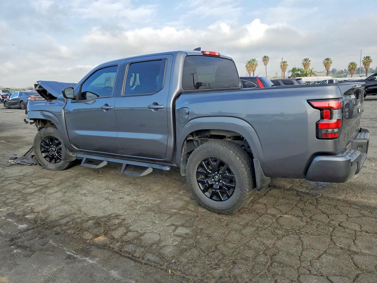 2023 NISSAN Frontier