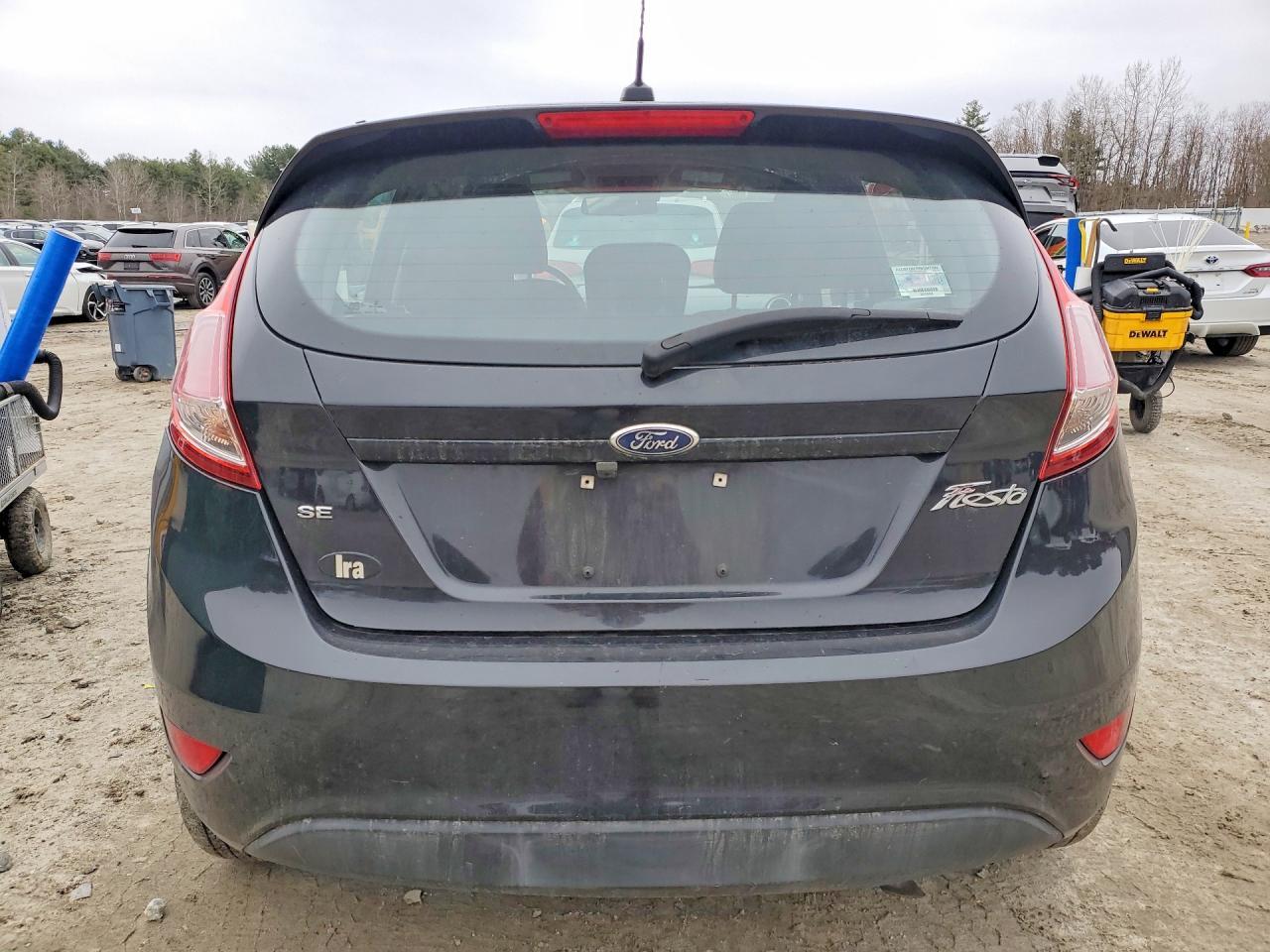 2015 FORD Fiesta