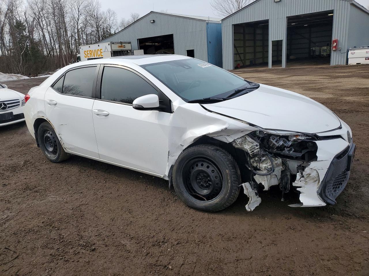 2018 TOYOTA COROLLA