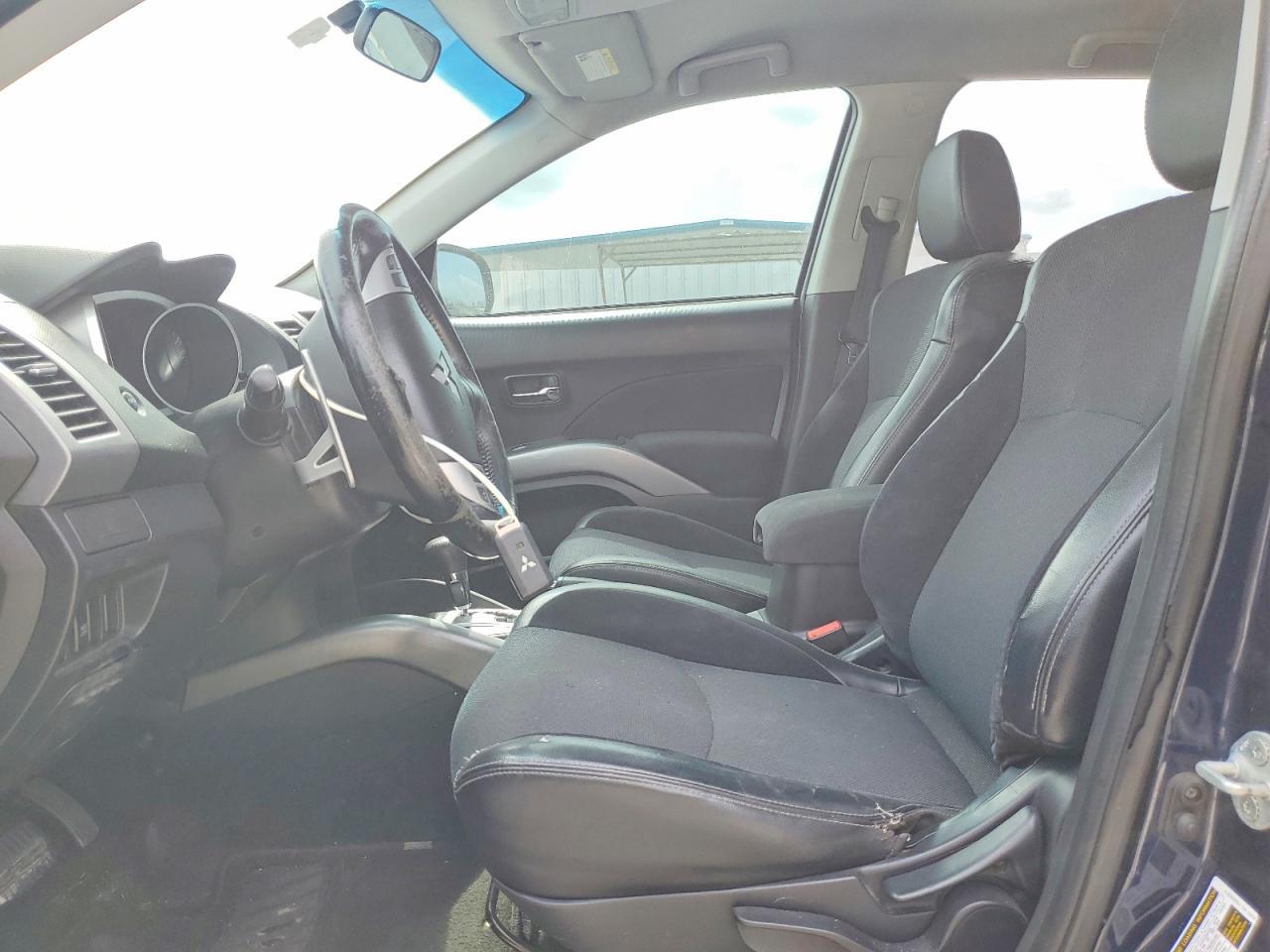 2010 MITSUBISHI outlander