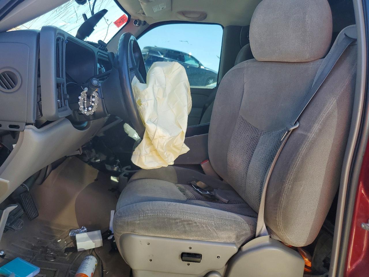 2004 CHEVROLET Tahoe