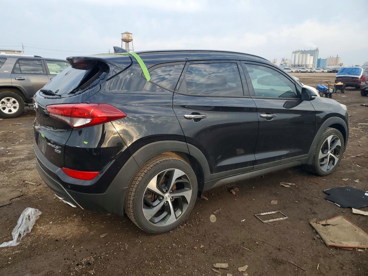 2016 HYUNDAI TUCSON