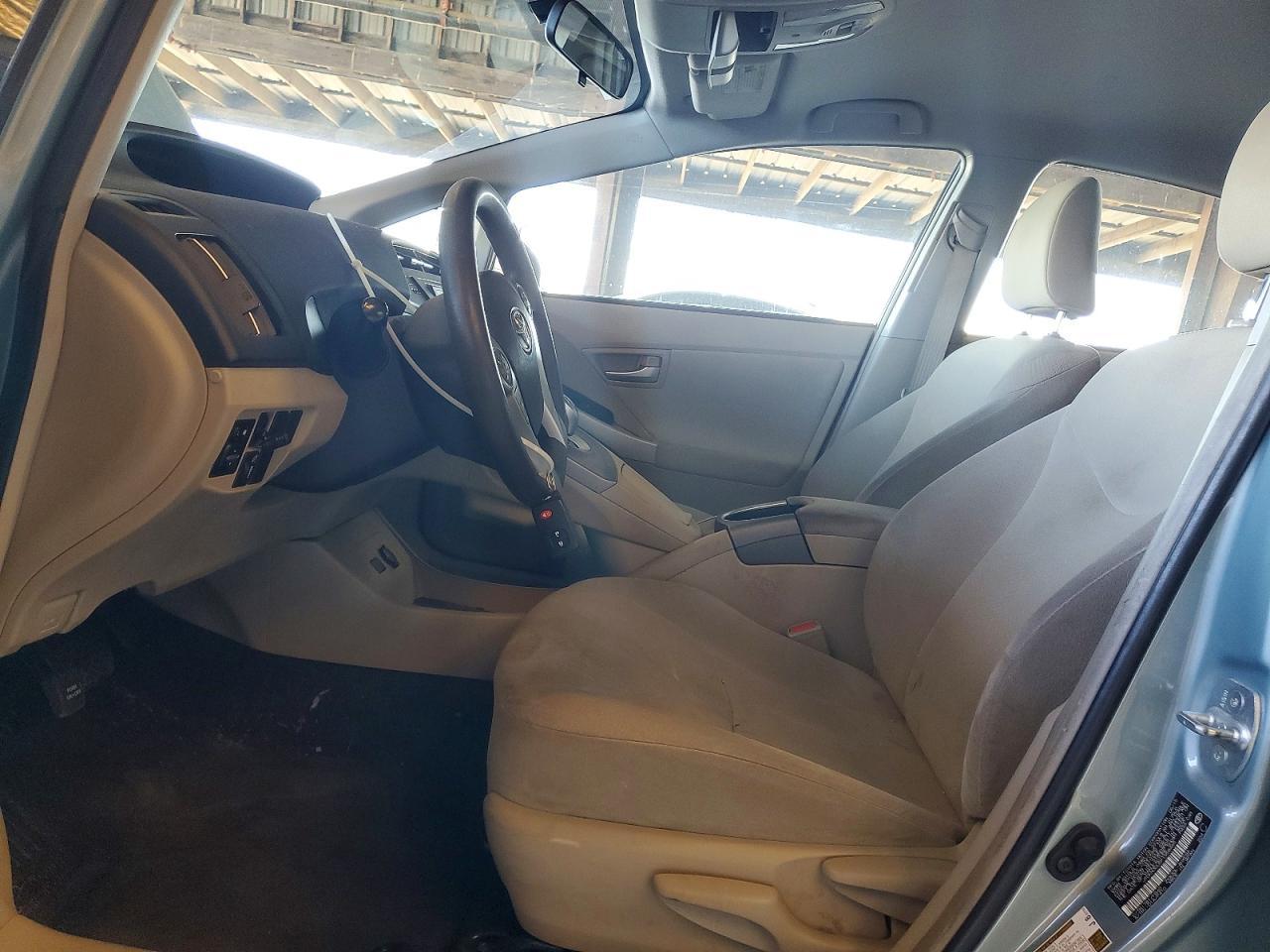 2015 TOYOTA PRIUS
