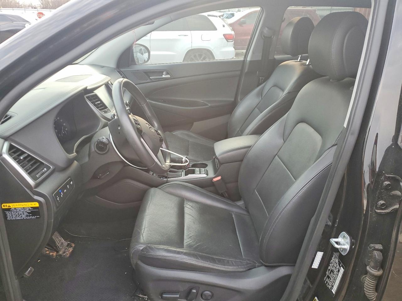 2016 HYUNDAI TUCSON
