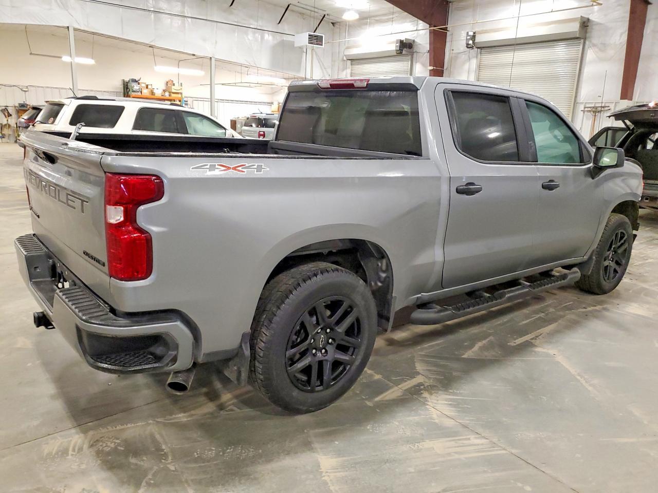 2023 CHEVROLET Silverado