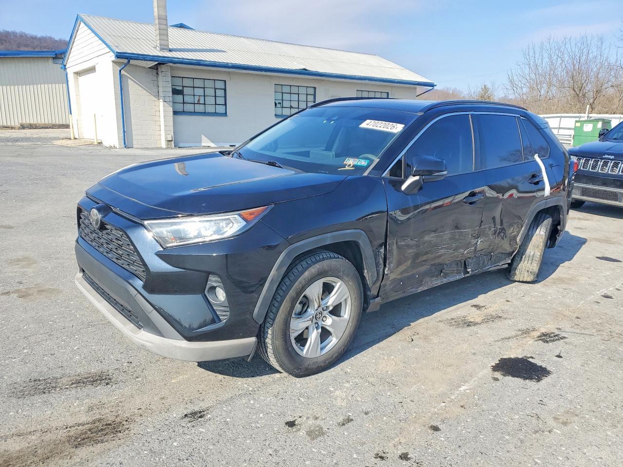 2019 TOYOTA RAV4