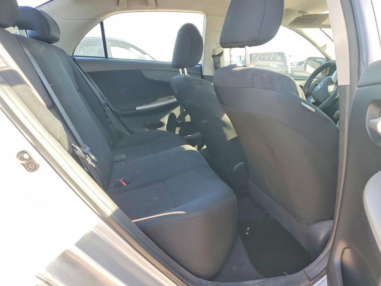 2011 TOYOTA COROLLA