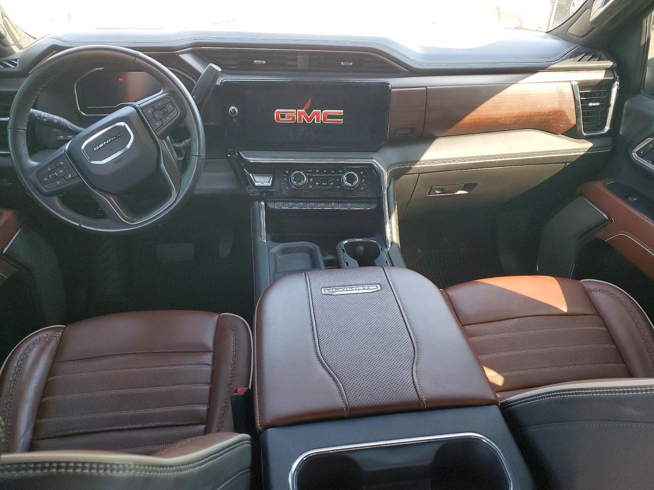 2024 GMC Sierra