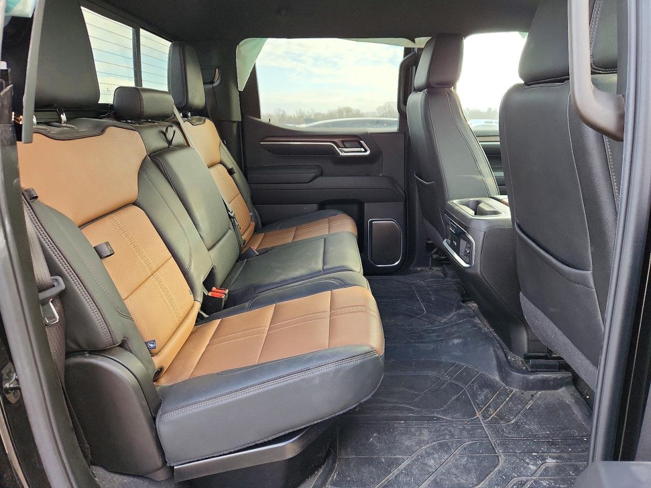 2025 CHEVROLET Silverado