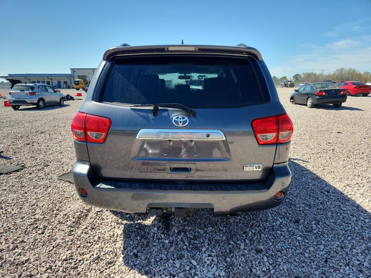 2014 TOYOTA Sequoia