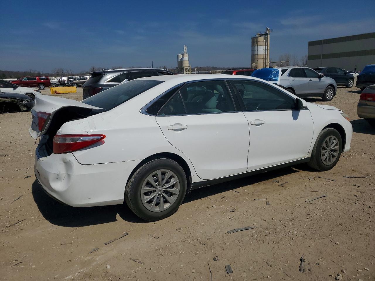 2017 TOYOTA CAMRY