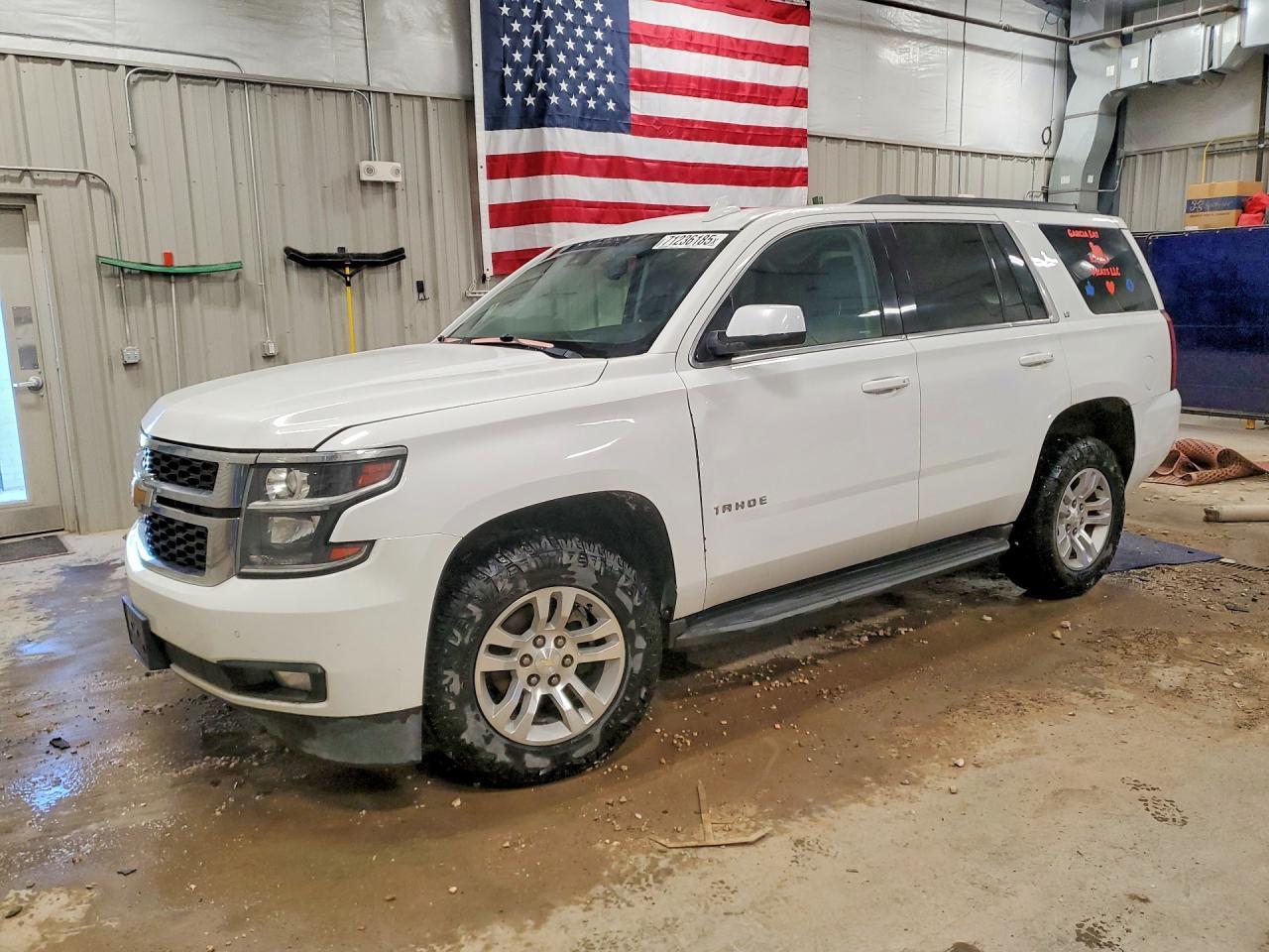 2016 CHEVROLET Tahoe