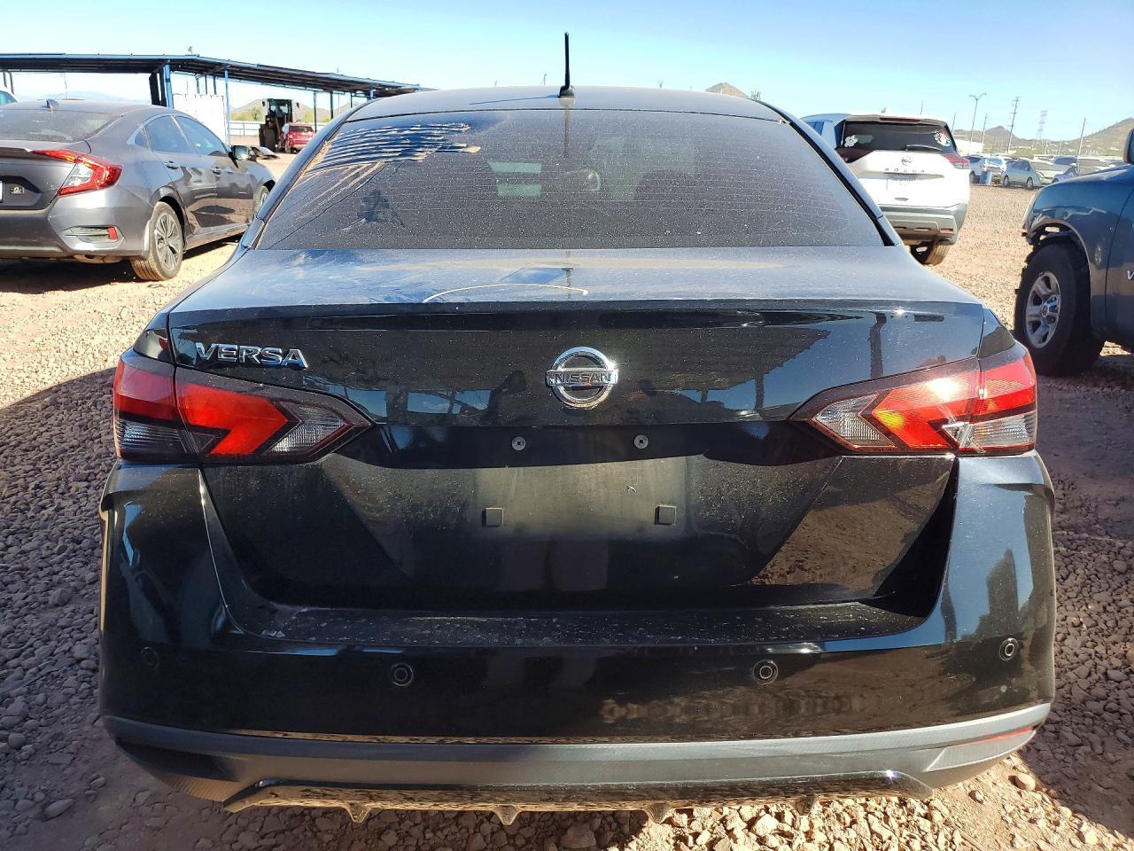 2020 NISSAN VERSA