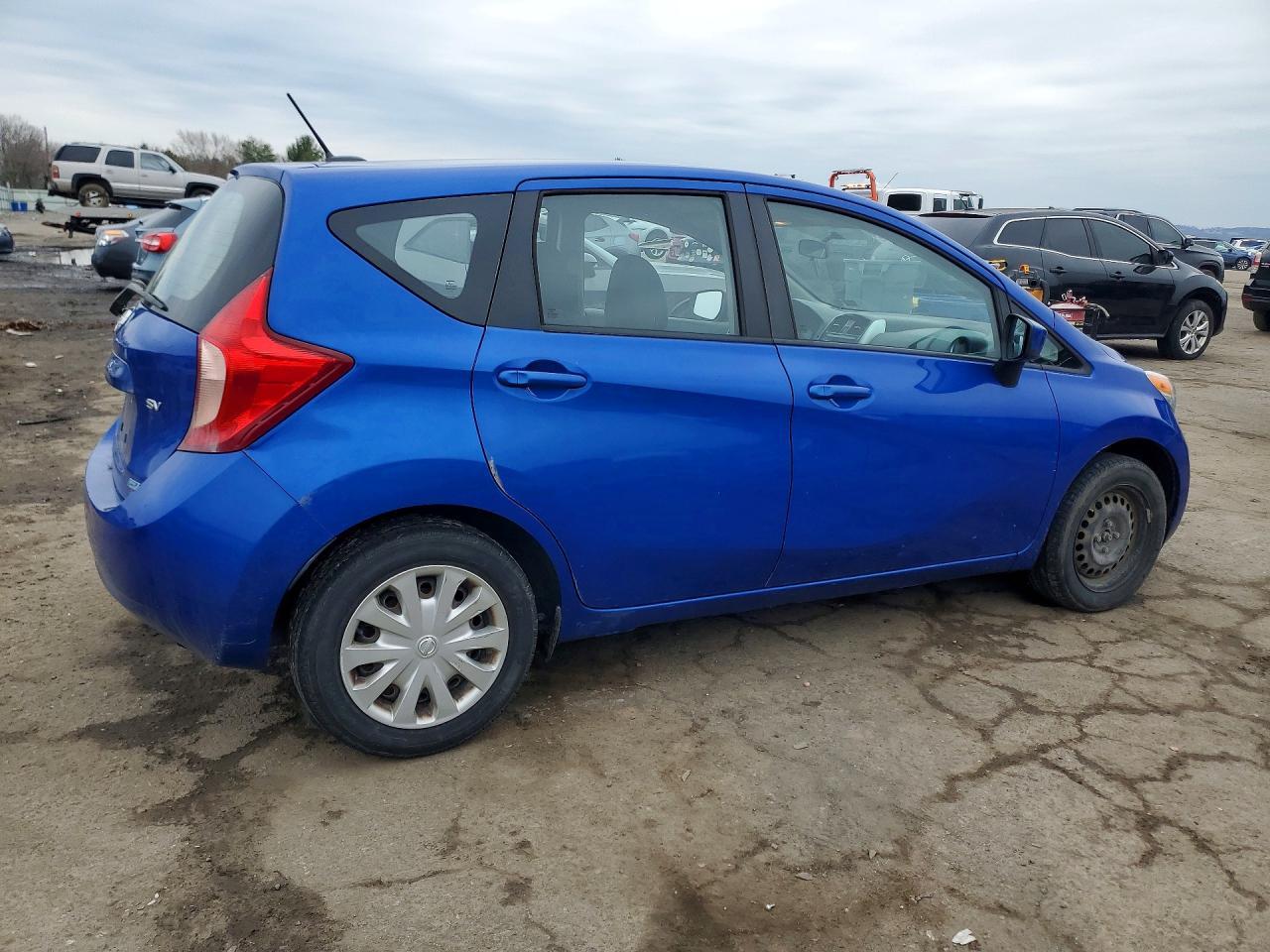 2016 NISSAN Versa Note