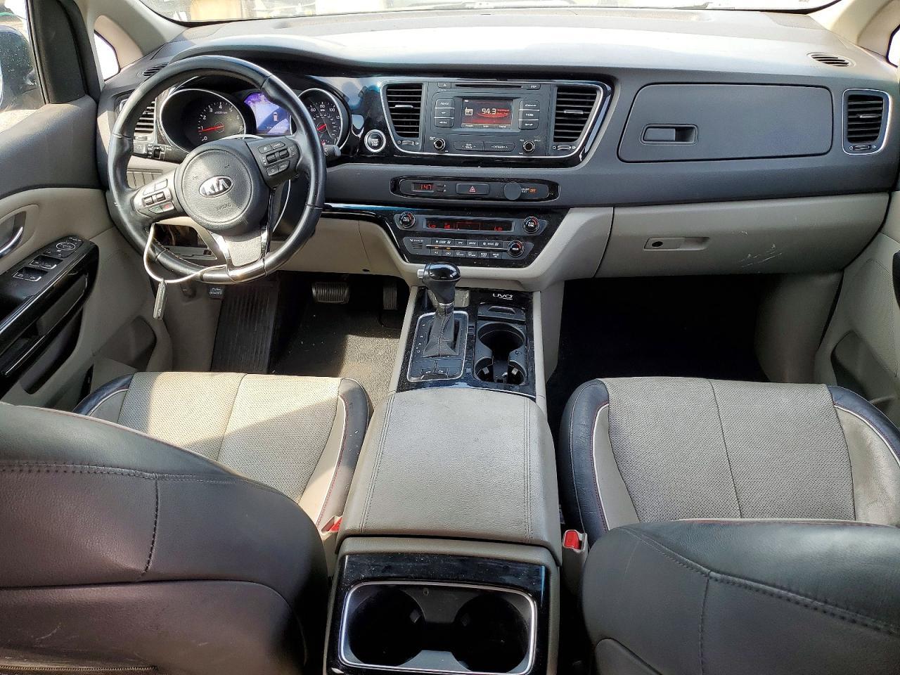 2015 KIA SEDONA
