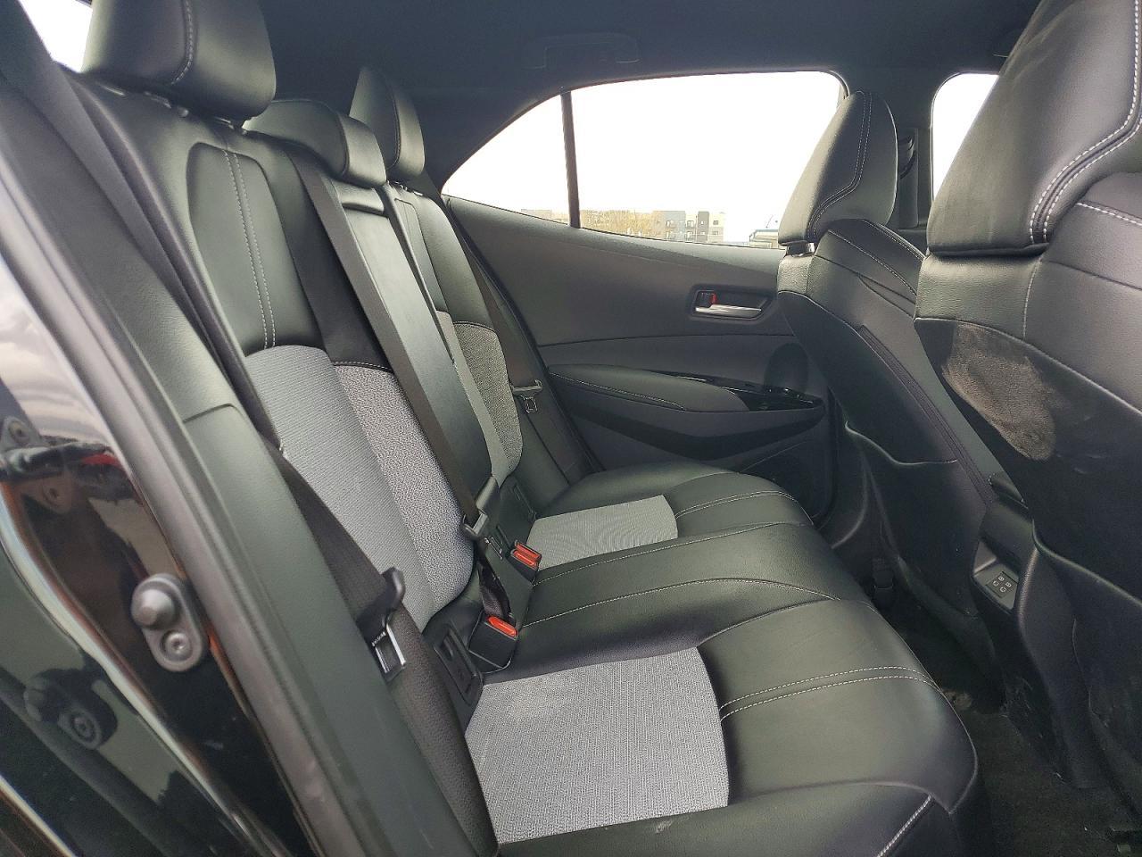 2025 TOYOTA COROLLA