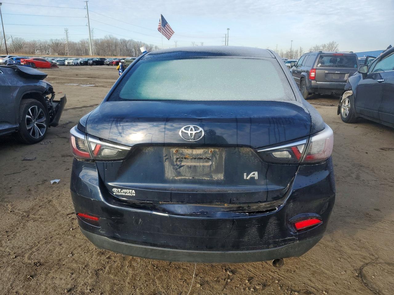 2017 TOYOTA YARIS