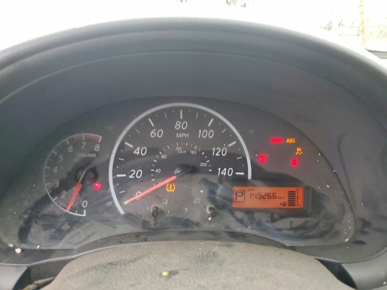 2014 NISSAN VERSA