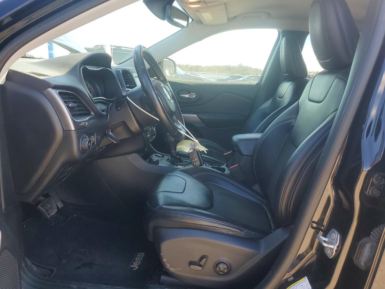 2019 JEEP CHEROKEE