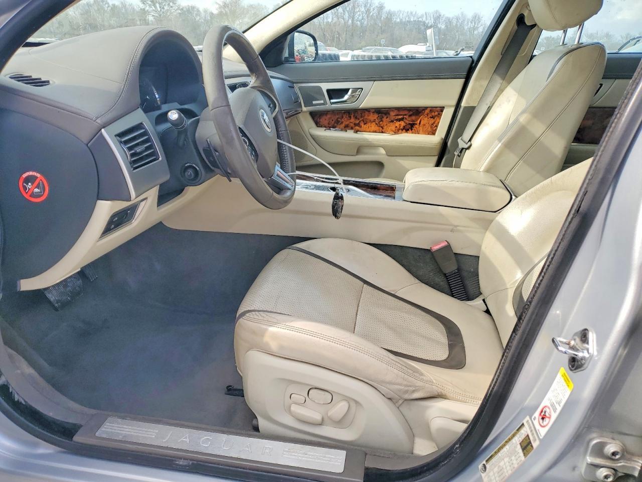 2012 JAGUAR XF