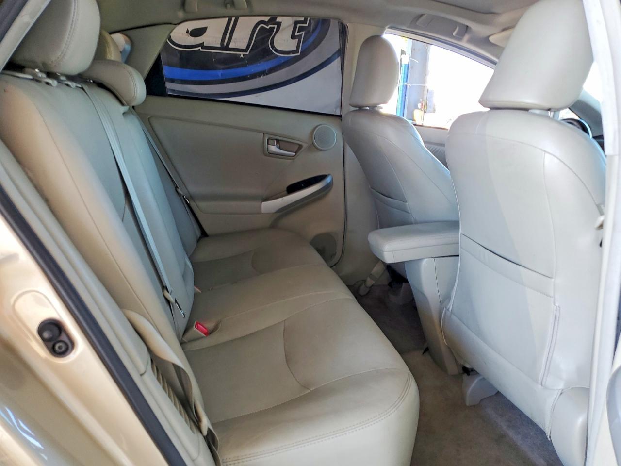 2011 TOYOTA PRIUS