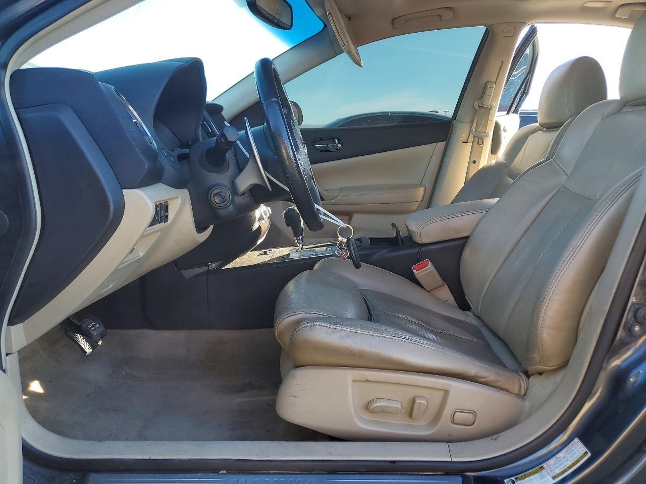 2012 NISSAN Maxima