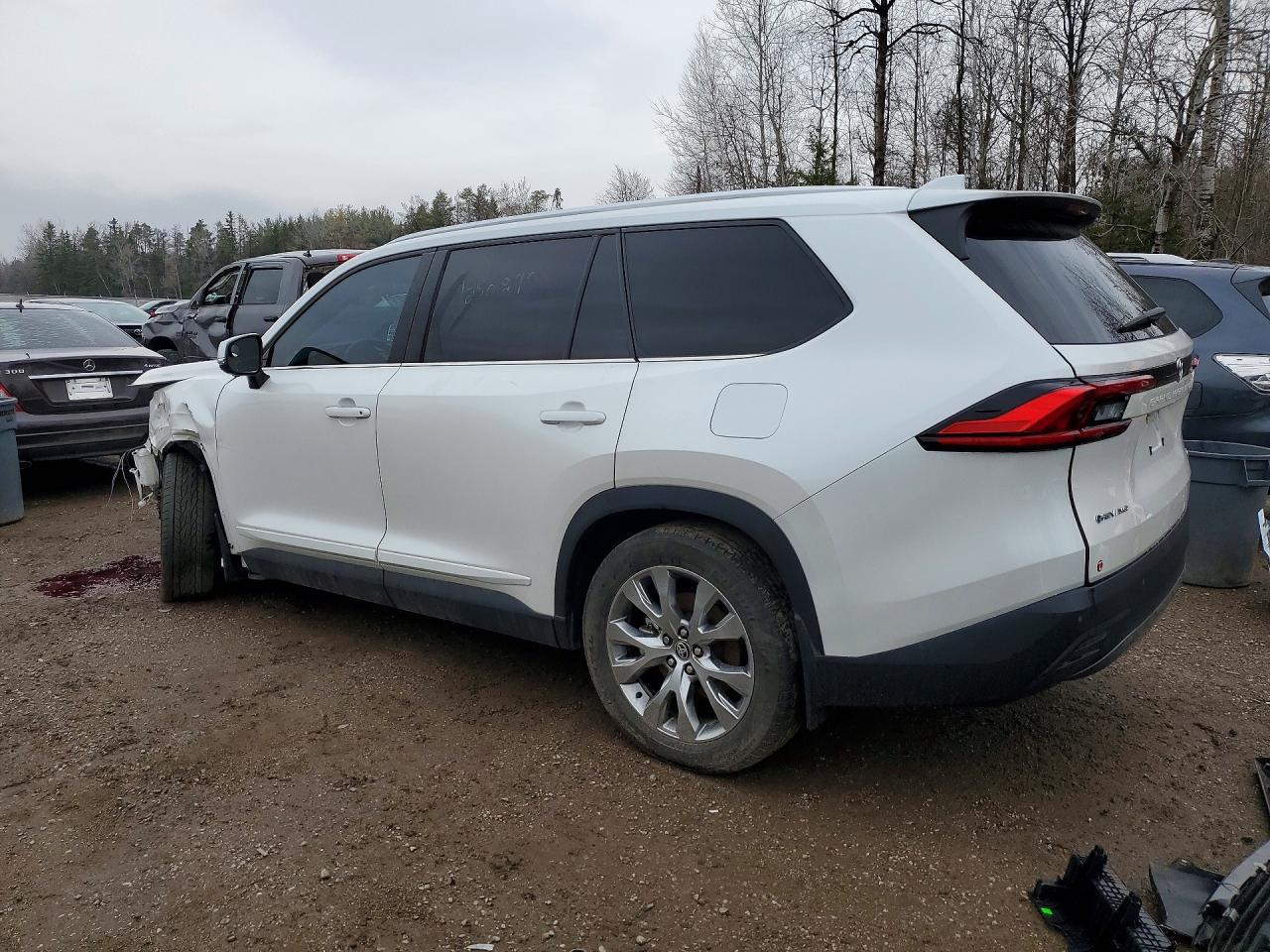 2024 TOYOTA HIGHLANDER