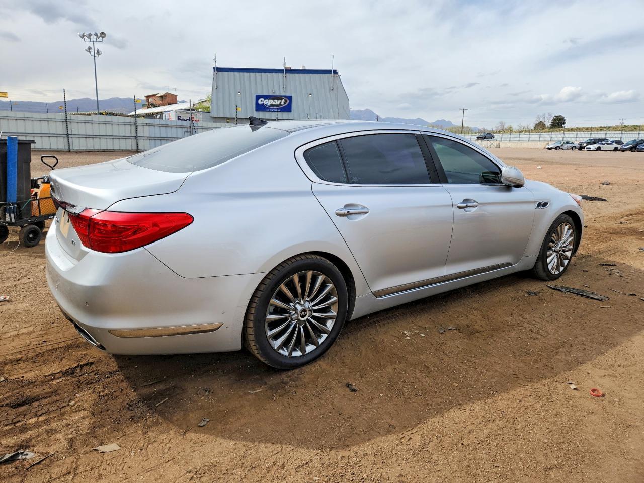 2015 KIA K900
