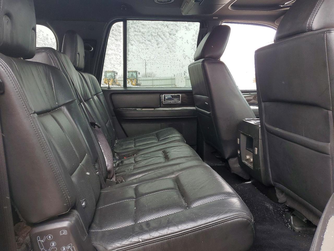 2010 LINCOLN Navigator