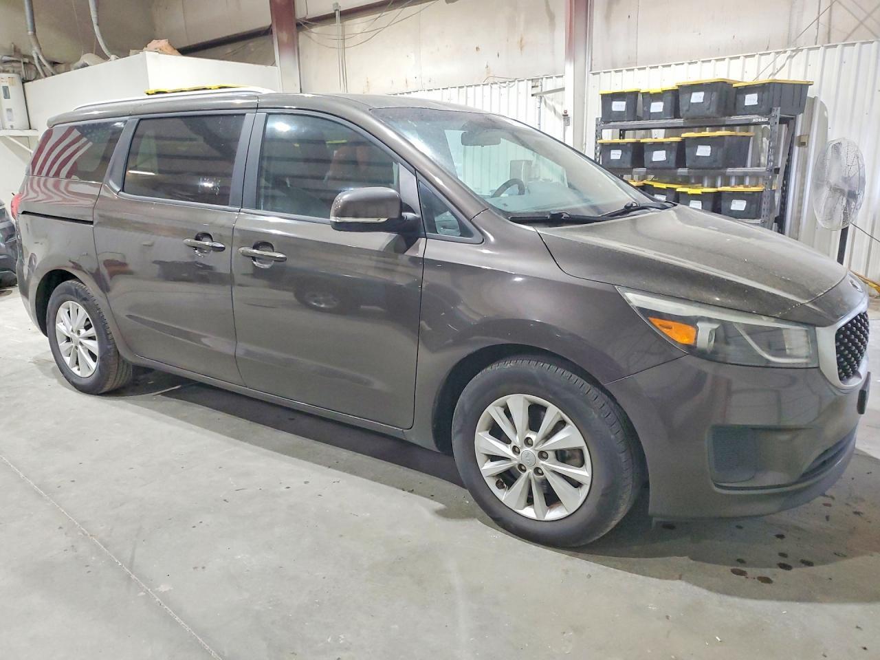 2015 KIA SEDONA