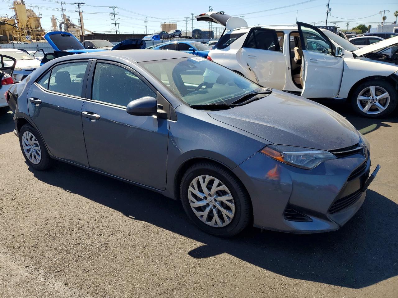 2018 TOYOTA COROLLA