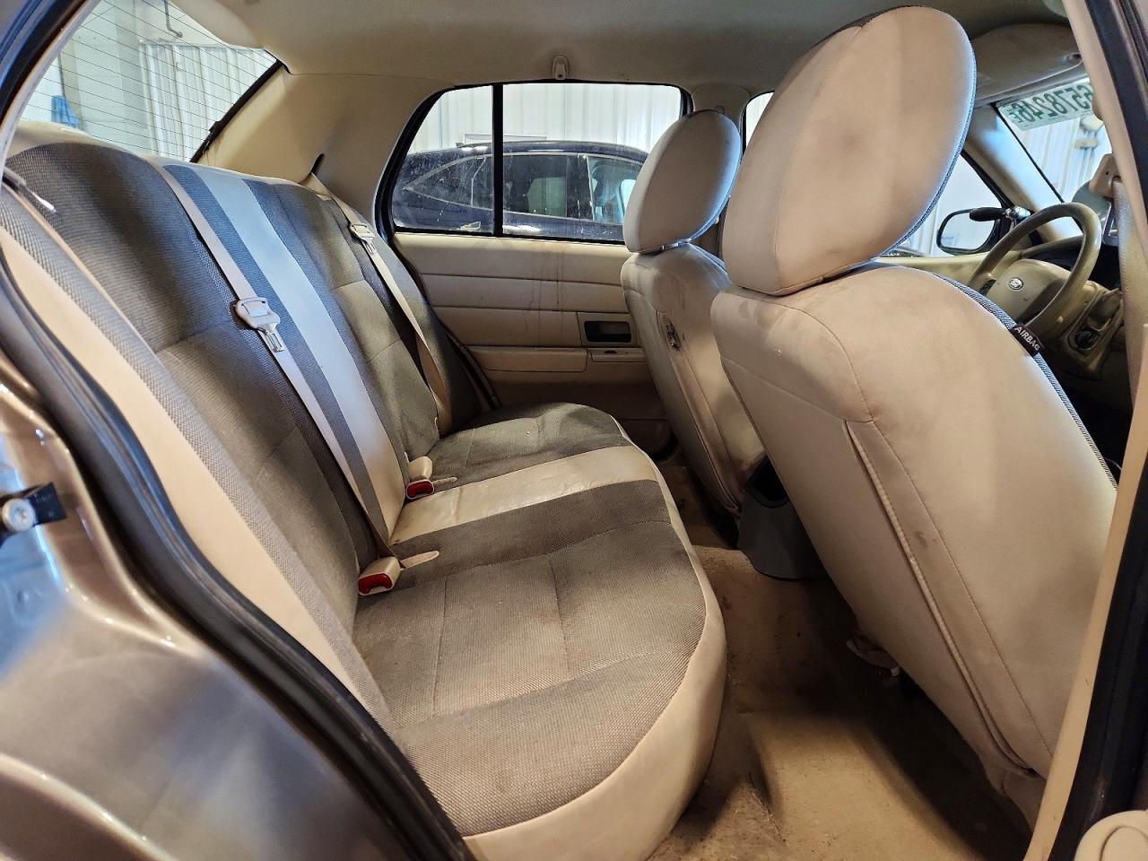 2011 FORD Crown Victoria