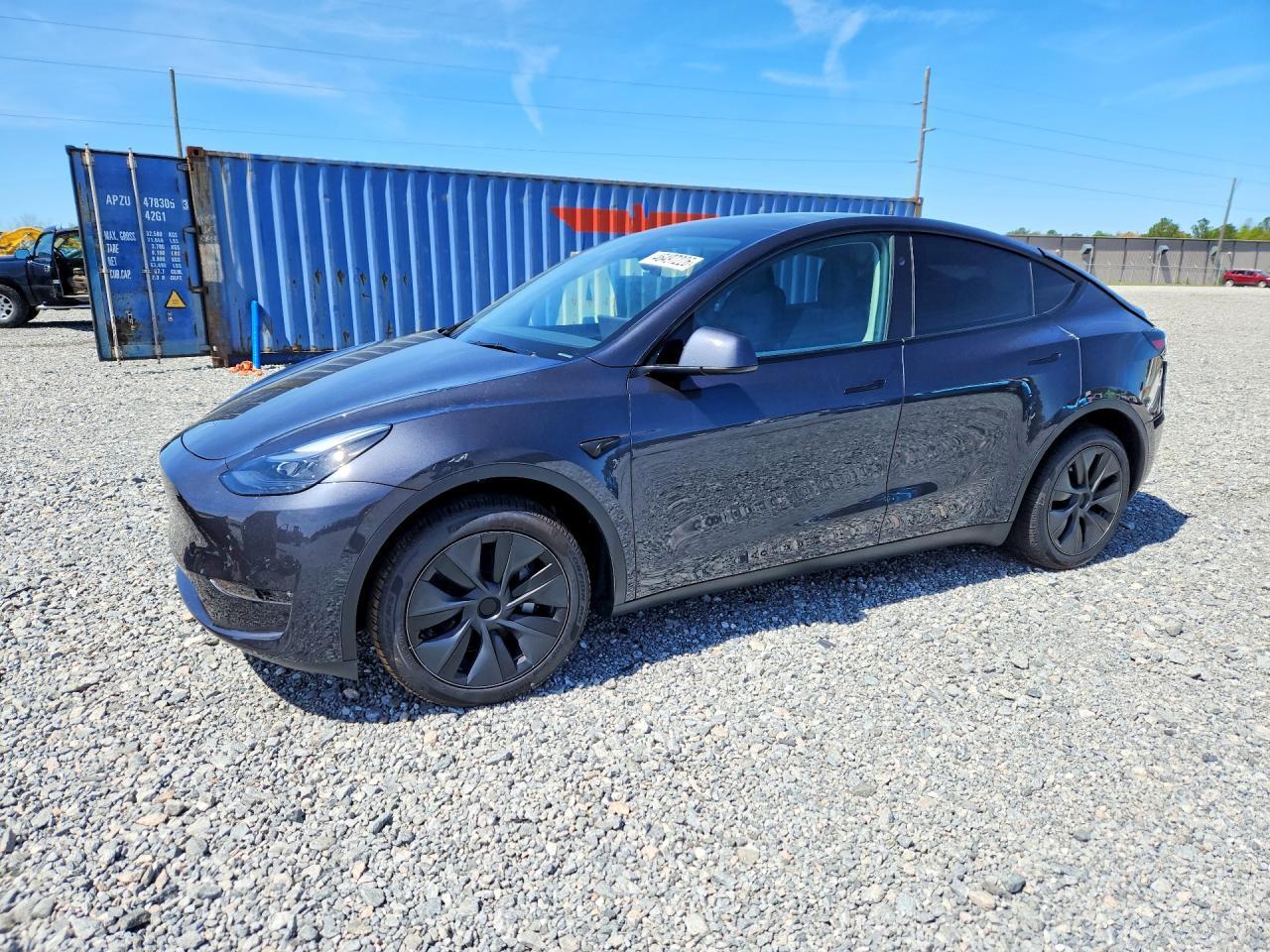 2025 TESLA MODEL Y