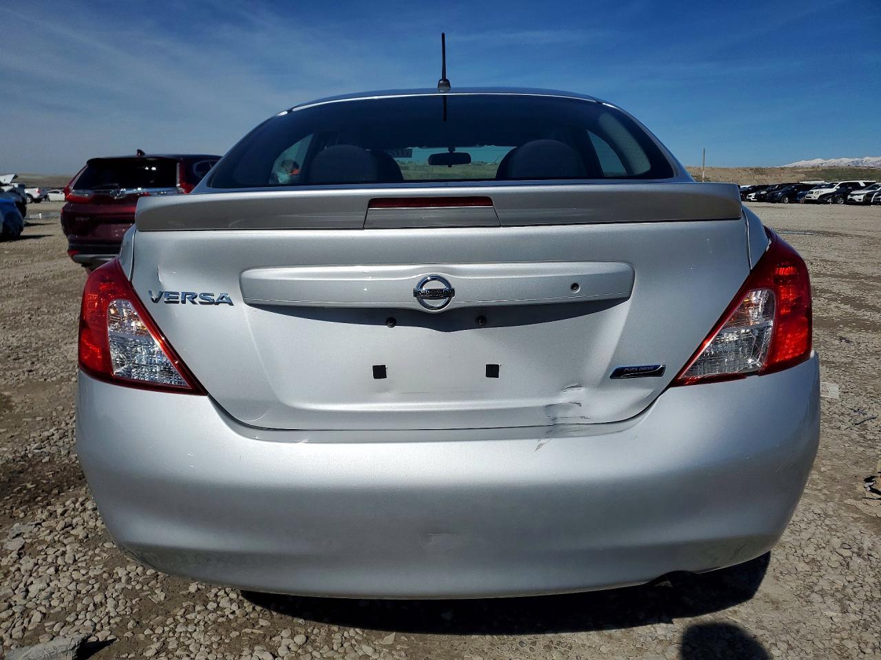 2014 NISSAN VERSA