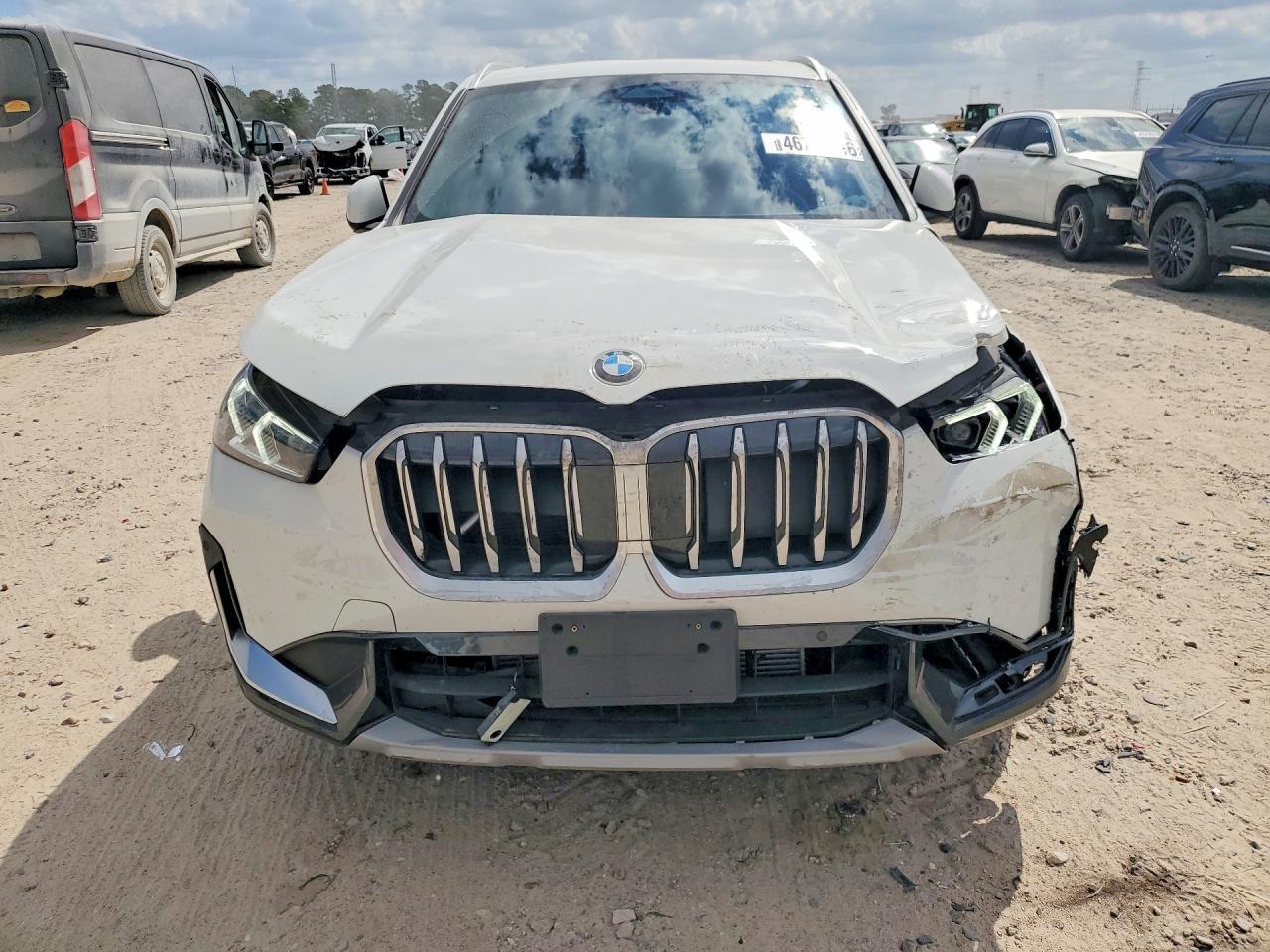 2025 BMW X1