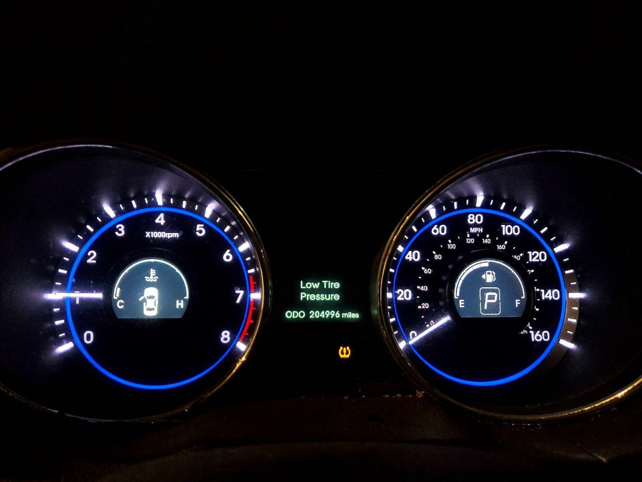 2011 HYUNDAI SONATA
