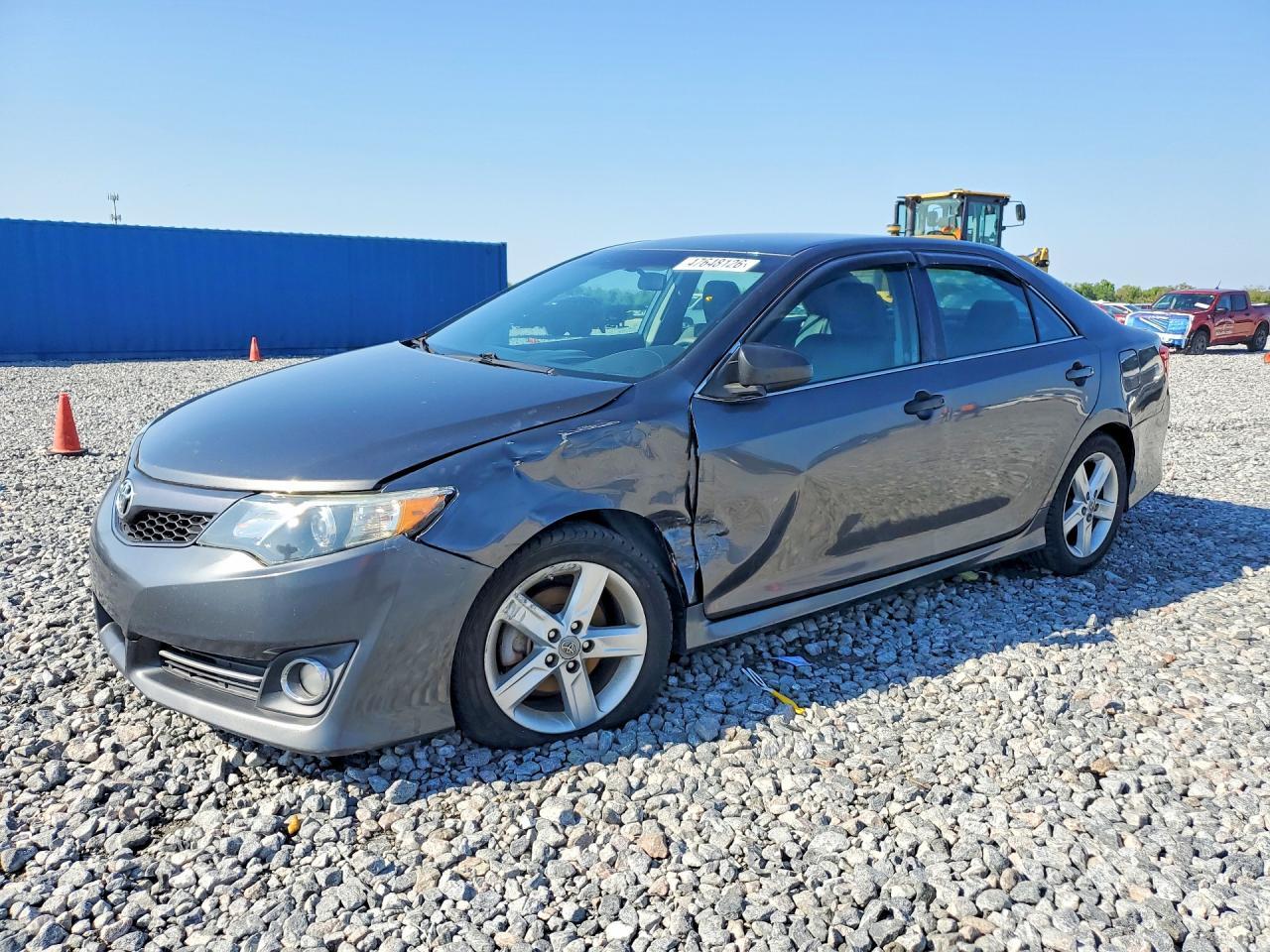 2013 TOYOTA CAMRY