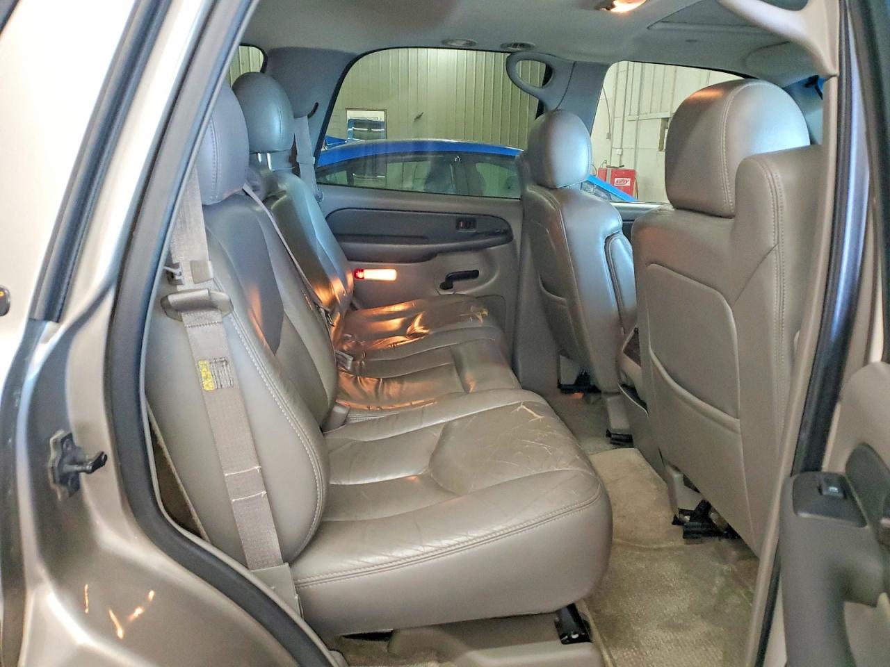 2003 CHEVROLET Tahoe