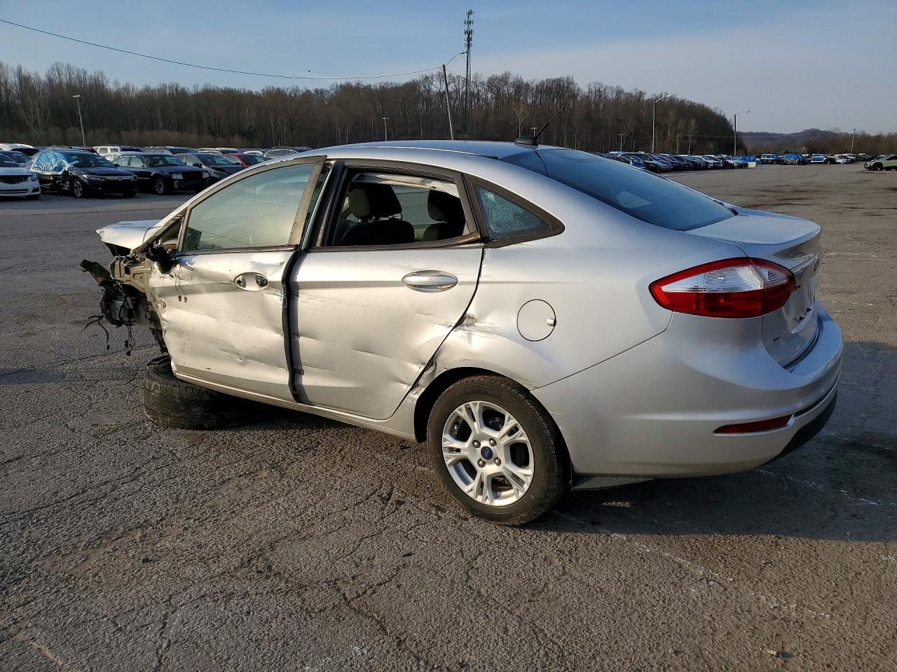 2015 FORD Fiesta