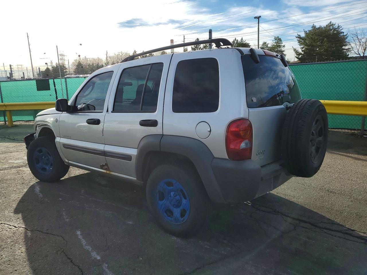 2004 JEEP Liberty