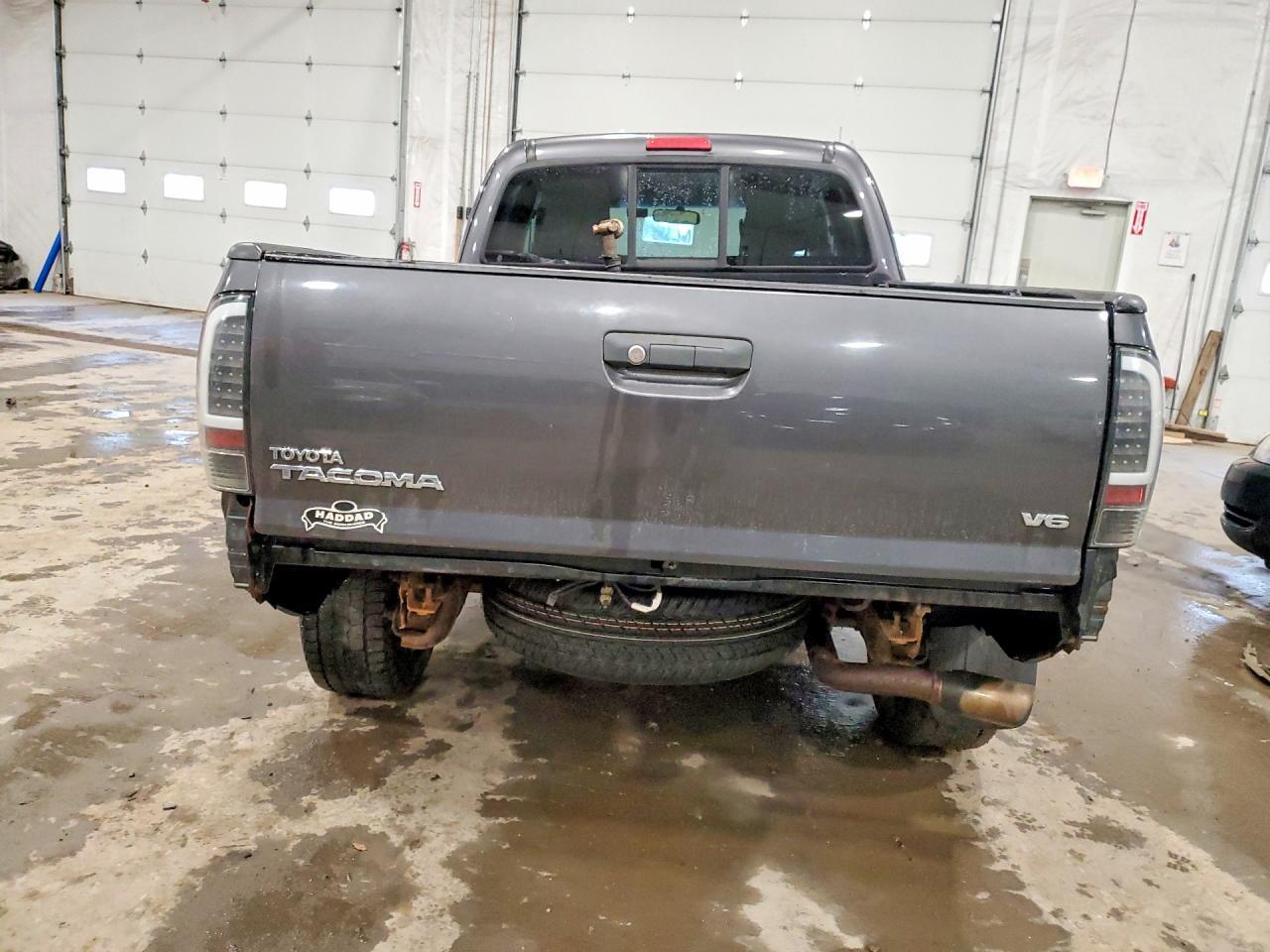 2011 TOYOTA TACOMA