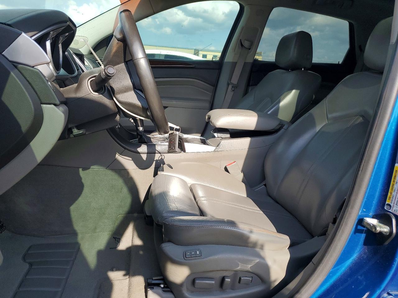 2010 CADILLAC SRX